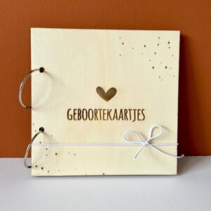 bewaarbundel geboortekaartjes